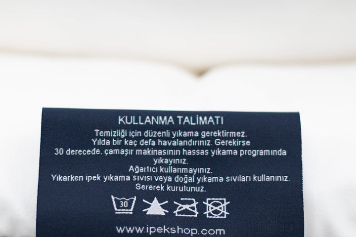 İpek Yorgan Etiket