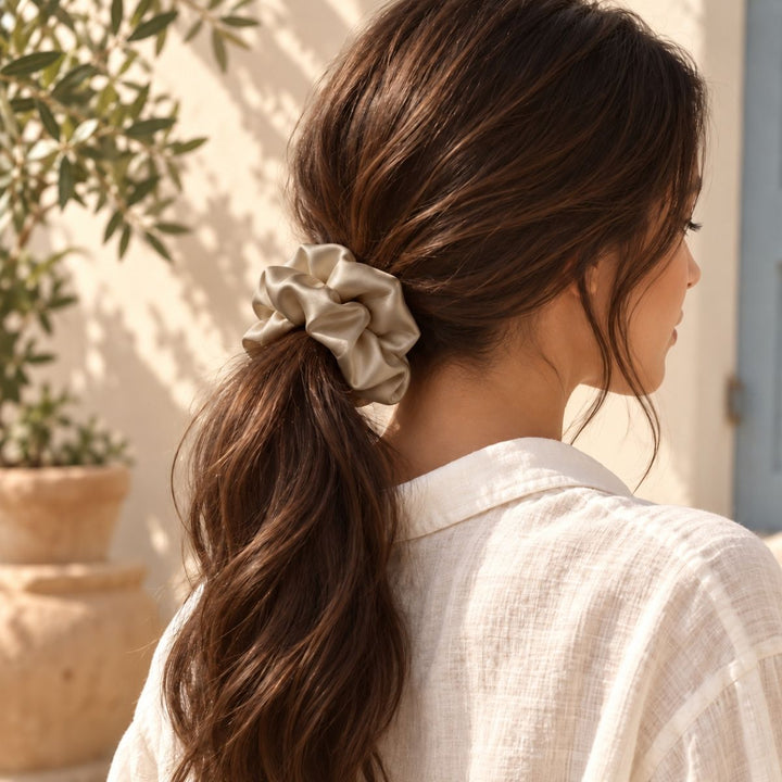 Saf İpek Bej Vizon Toka Scrunchie Büyük Boy