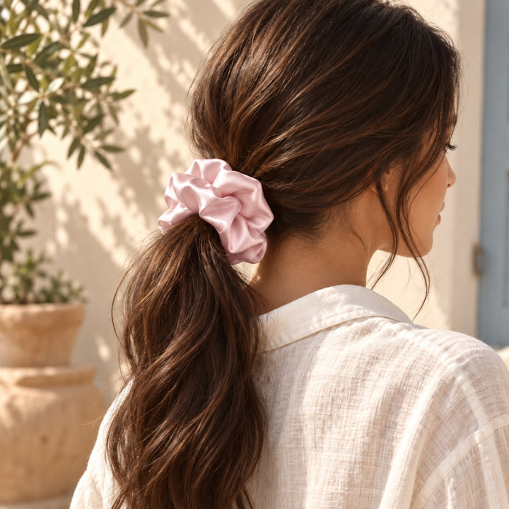 Saf İpek Pembe Toka Scrunchie Büyük Boy